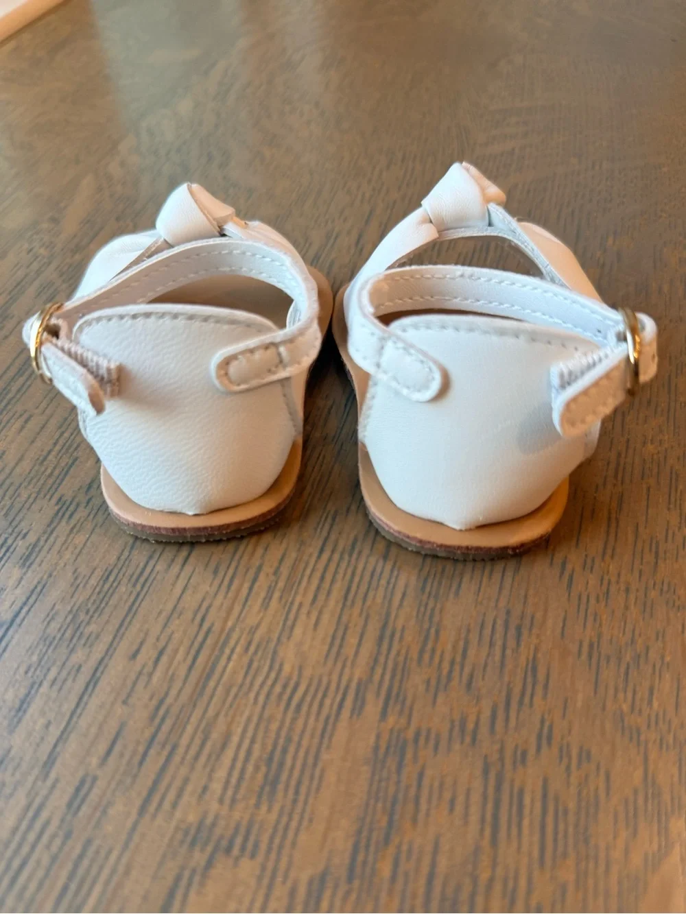 Janie and Jack White Baby Bow Sandals  - size 0-3M